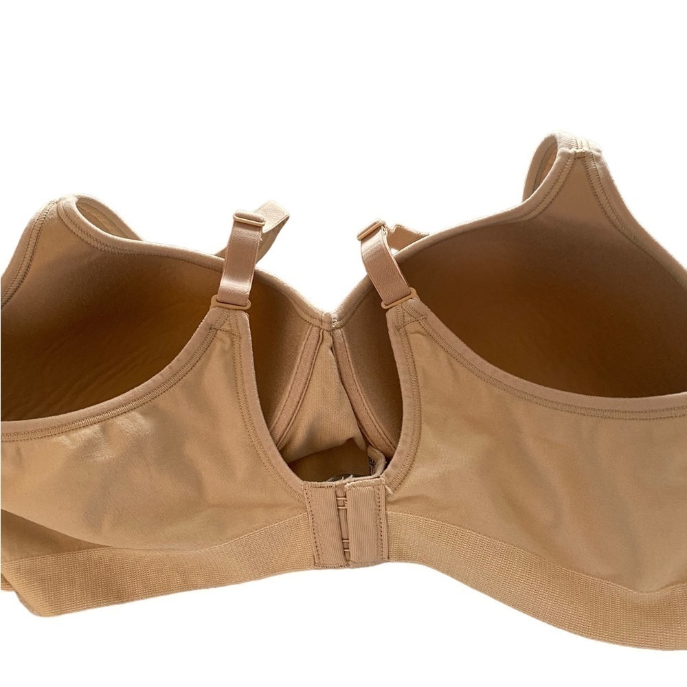 Bali wireless light ultra-thin foam cups and Comfort-U straps 38C
C - Picture 4 of 7